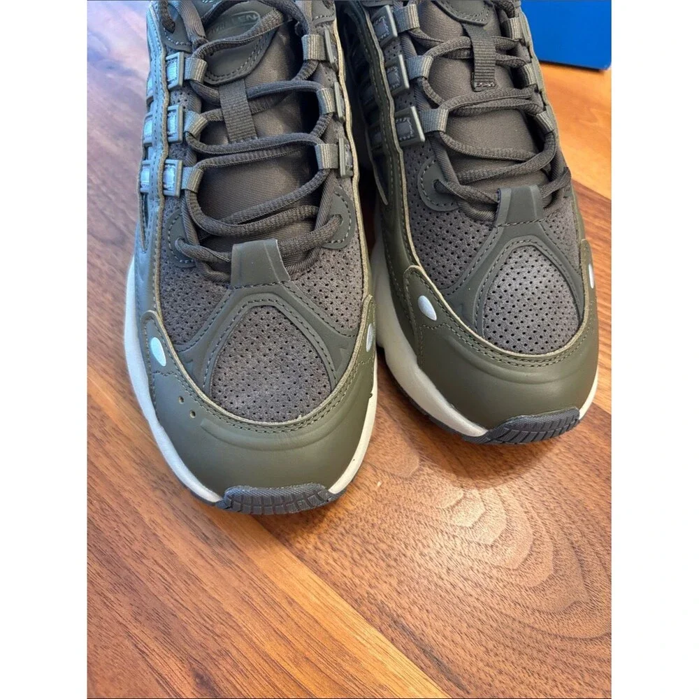 NEW Adidias Ozmillem Green Olive 90s Throwback Shoe Men Size 8.5